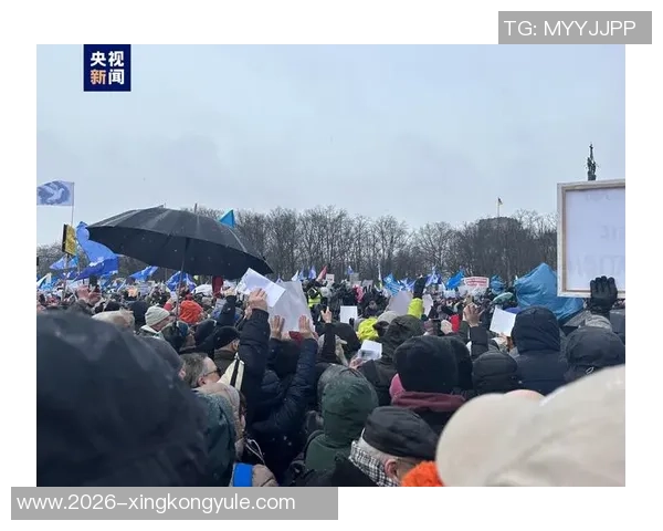 德国球迷组织警告加强球场安全措施可能引发更大规模抗议活动