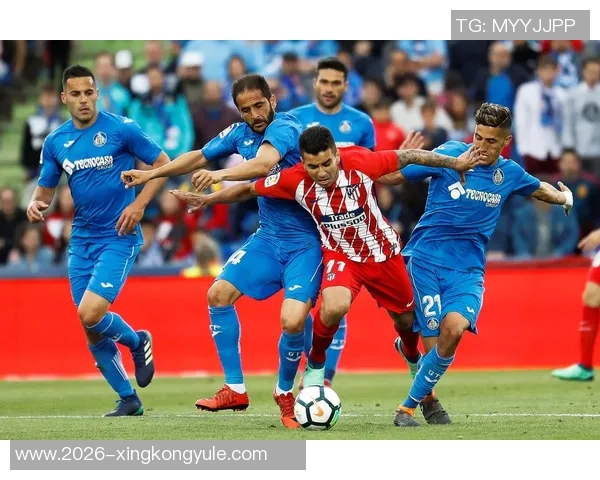 赫塔费球员意外乌龙助攻马竞借机抢先取得领先优势 赫塔费球员意外乌龙助攻马竞借机抢先取得领先优势